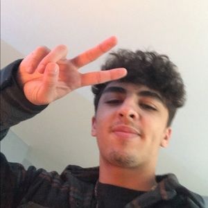 Meet your Posher, Alex